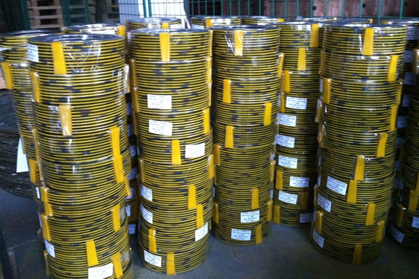 spiral wound gaskets with color strip